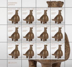 Vučedol Bird-Shaped Vessel