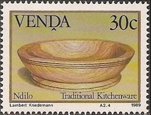 Traditional kitchenware: Ndilo