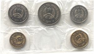 Various Pesos (Mint set 1977)