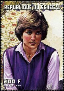 Diana in Violet Pullover