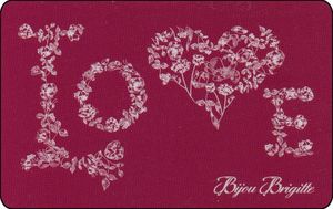 Flowers as heart (dark red)