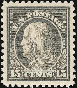 Benjamin Franklin (1706-1790), leading author and politician