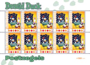 Donald plays table tennis