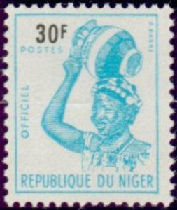 Djerma woman carrying jug