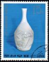 White ceramic vase, Ri dynasty