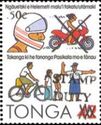 Crash helmets save lives; mind cyclists and children (Tong.)