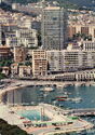 Monaco. Dans le Port, la Piscine Rainier III, l'Avenue d'Ostende