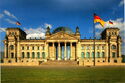 Reichstagsgebäude - Bis 1918 Parlament des Deutschen Kaiser- | reiches. Seit 199