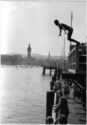 Na sopockim molo. On Sopot Pier. 1957