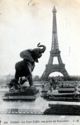 Paris - La Tour Eiffel - Elephant au premier plan