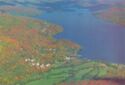 Quebec : Laurentides, Fall follage at Majestic Lake Tremblant